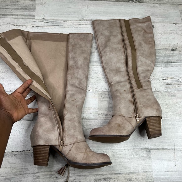 Torrid 9W Tan Tall Boots Stacked Block Heel Side Zip Wide Calf Burnished Vegan - Picture 4 of 16